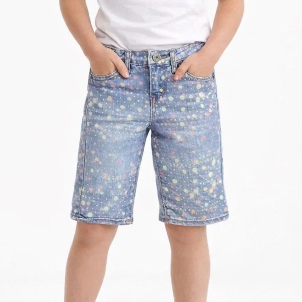 Levi's Burmuda Polka Dotted Shorts
